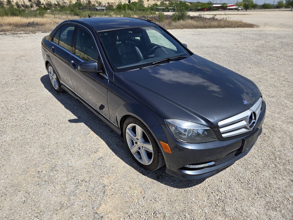 2011 Mercedes-Benz C-Class Image 10