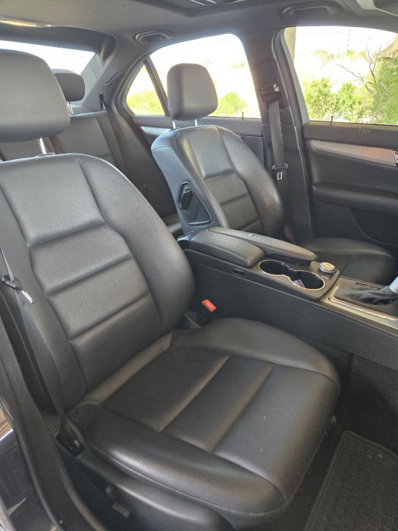 2011 Mercedes-Benz C-Class Image 19