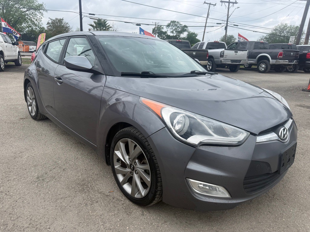 2017 Hyundai Veloster Image 11