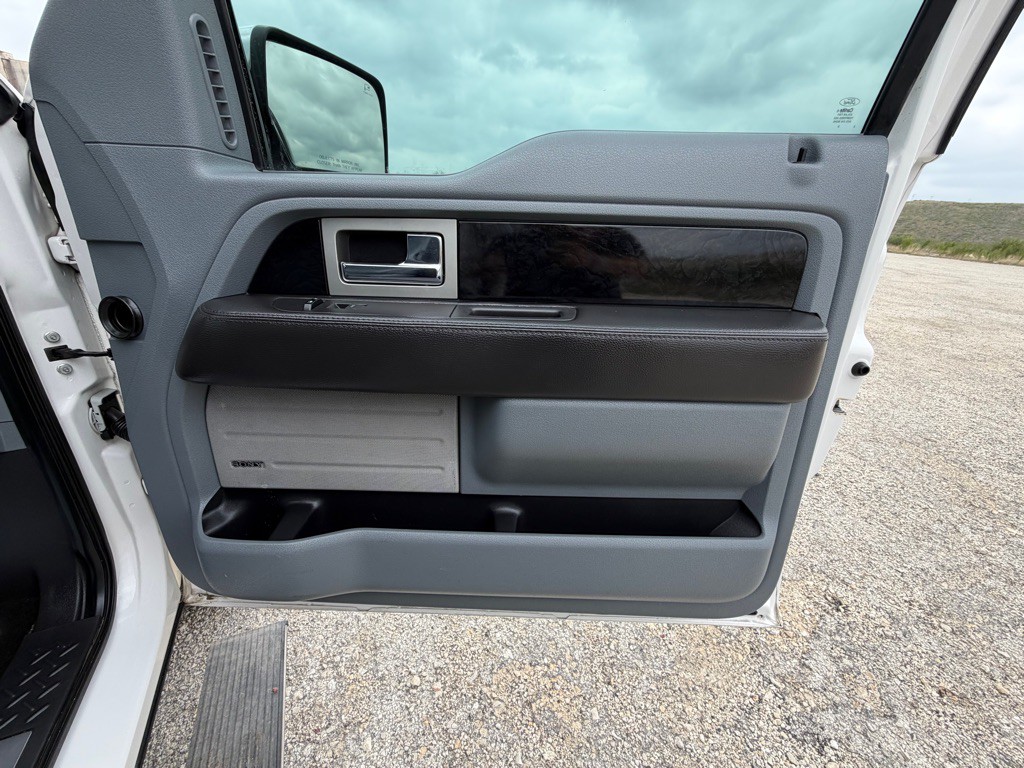 2012 Ford F-150 Image 11