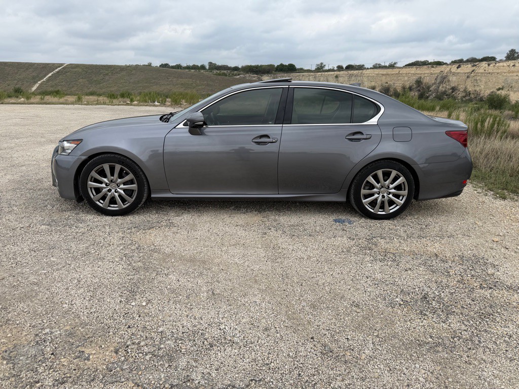 2015 Lexus GS Image 3