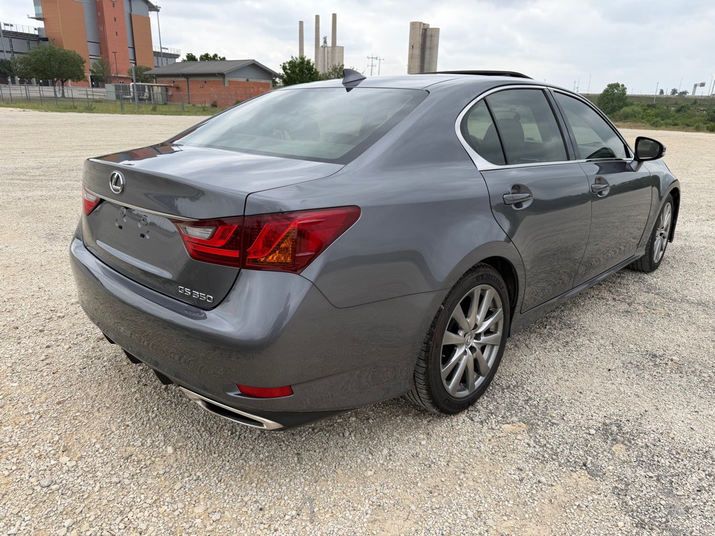 2015 Lexus GS Image 9
