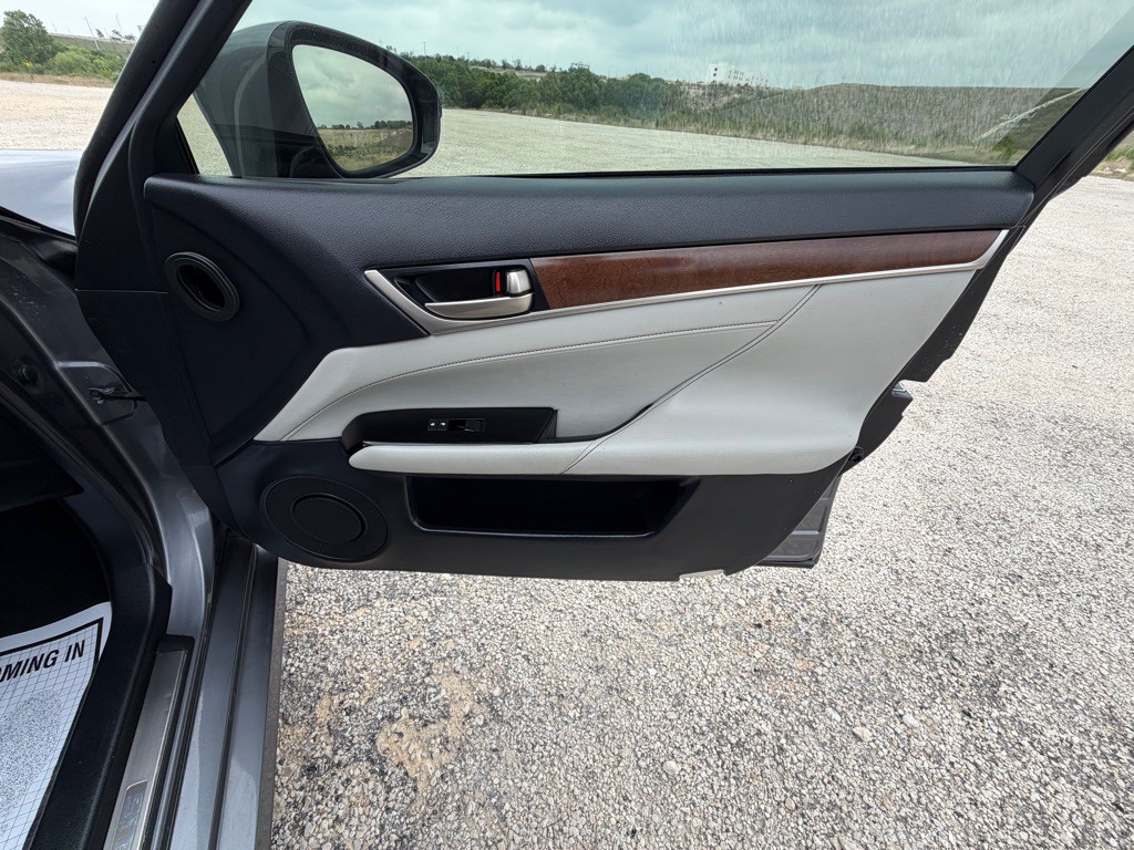 2015 Lexus GS Image 12