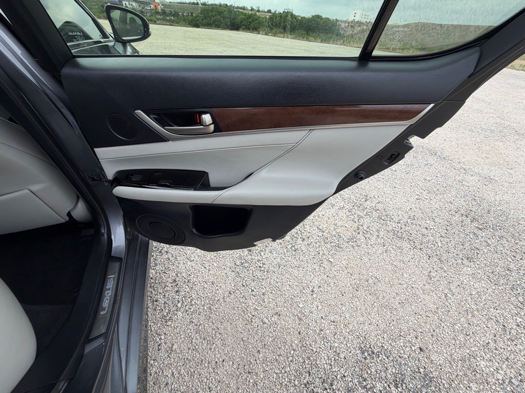 2015 Lexus GS Image 15