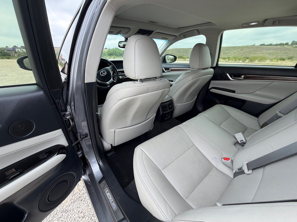 2015 Lexus GS Image 19