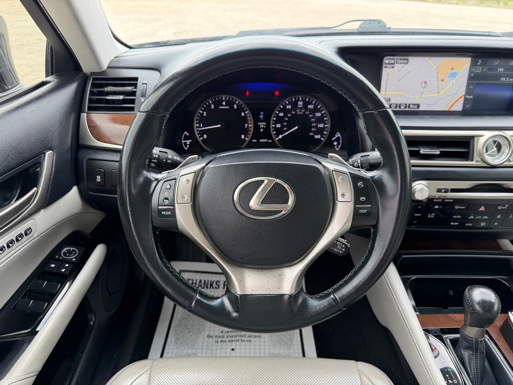 2015 Lexus GS Image 22