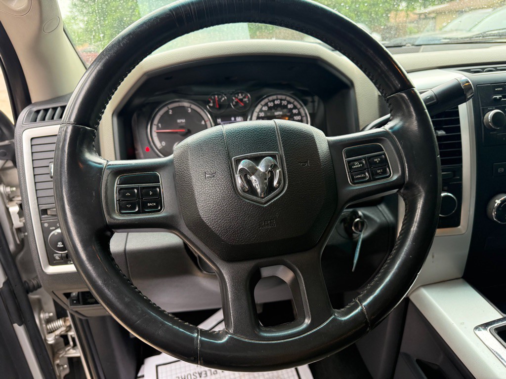 2012 Dodge Ram 2500 Image 11