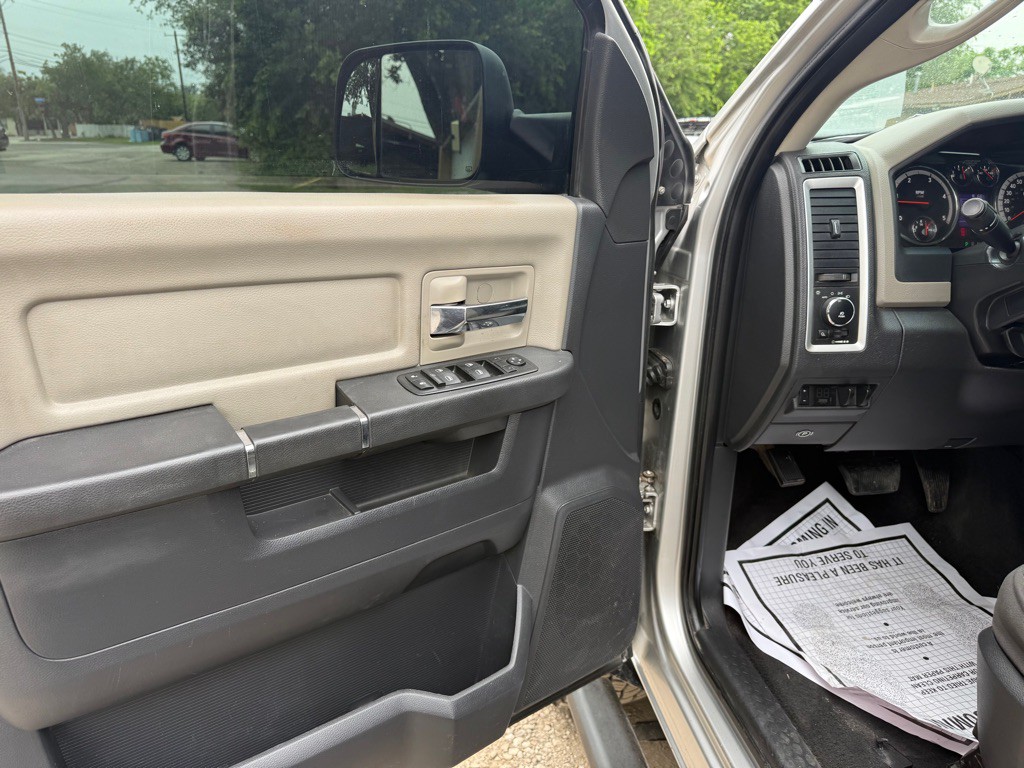2012 Dodge Ram 2500 Image 14