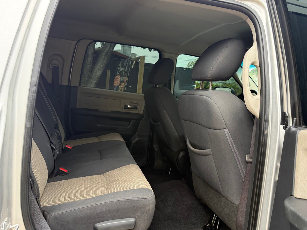 2012 Dodge Ram 2500 Image 20