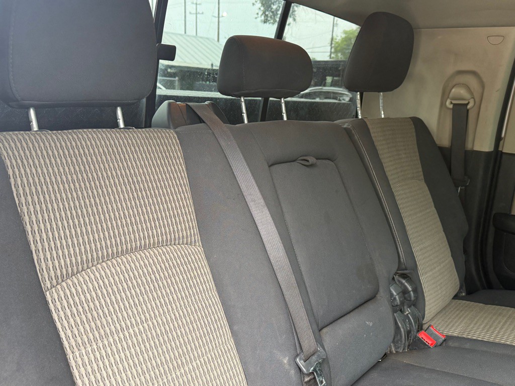 2012 Dodge Ram 2500 Image 21