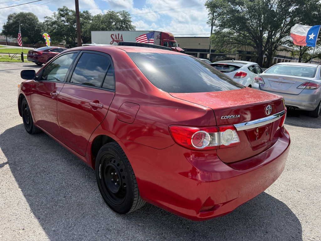 2012 Toyota Corolla Image 4
