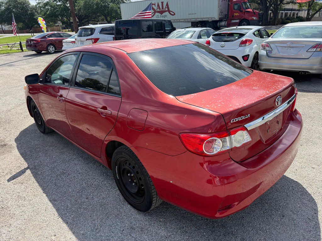 2012 Toyota Corolla Image 5