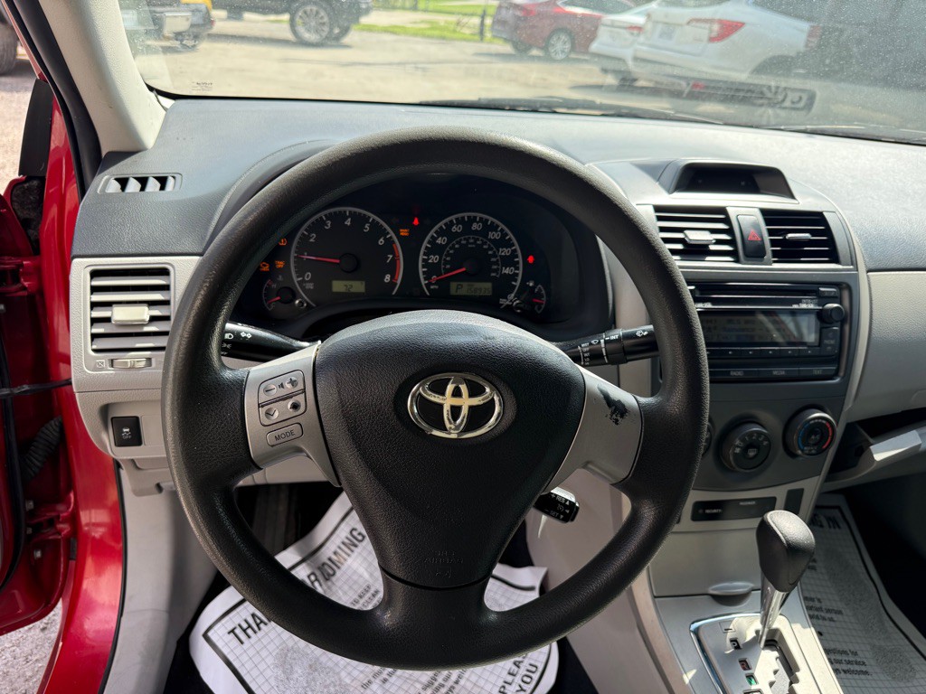 2012 Toyota Corolla Image 13