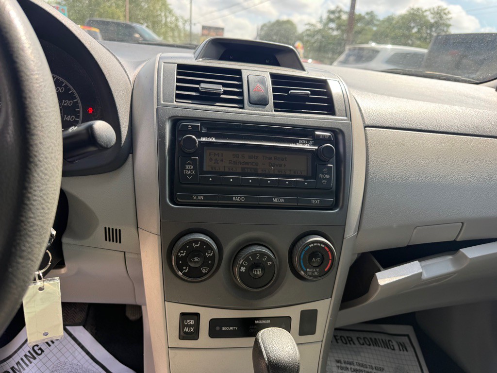 2012 Toyota Corolla Image 14