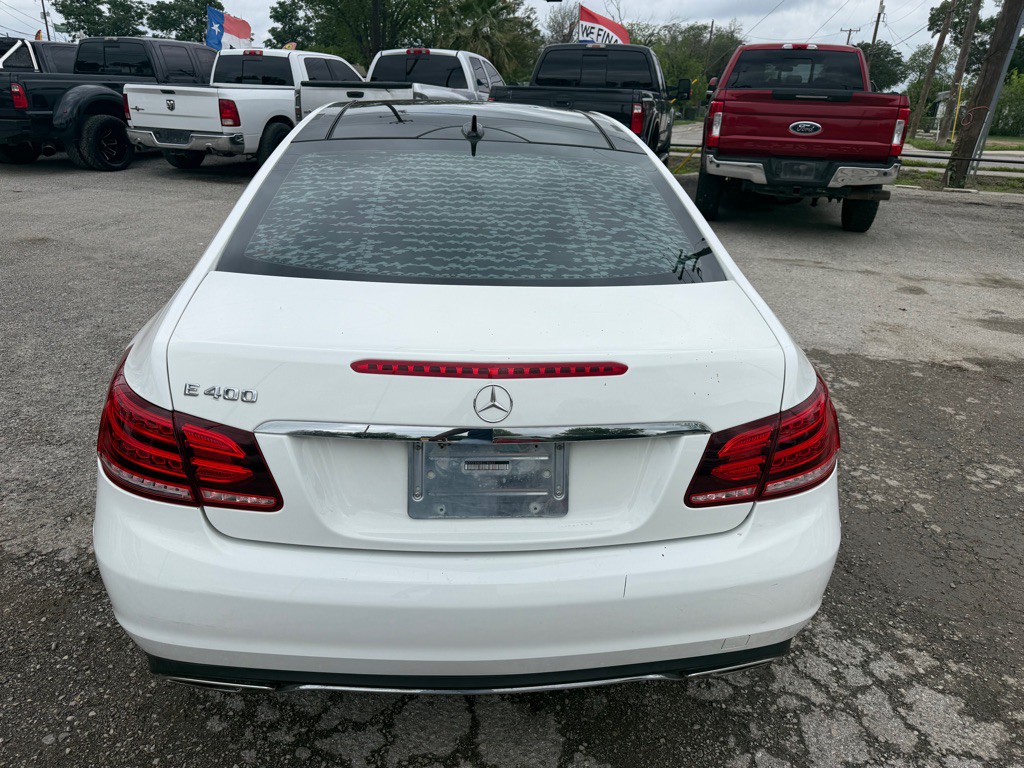 2016 Mercedes-Benz E-Class Image 4