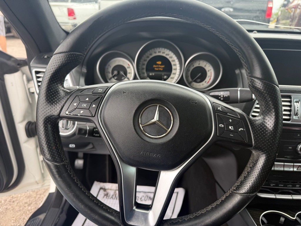 2016 Mercedes-Benz E-Class Image 14