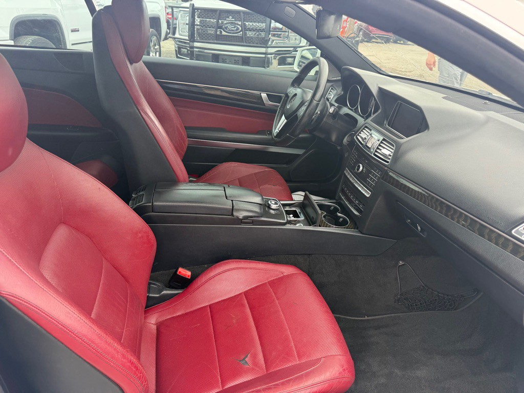 2016 Mercedes-Benz E-Class Image 21