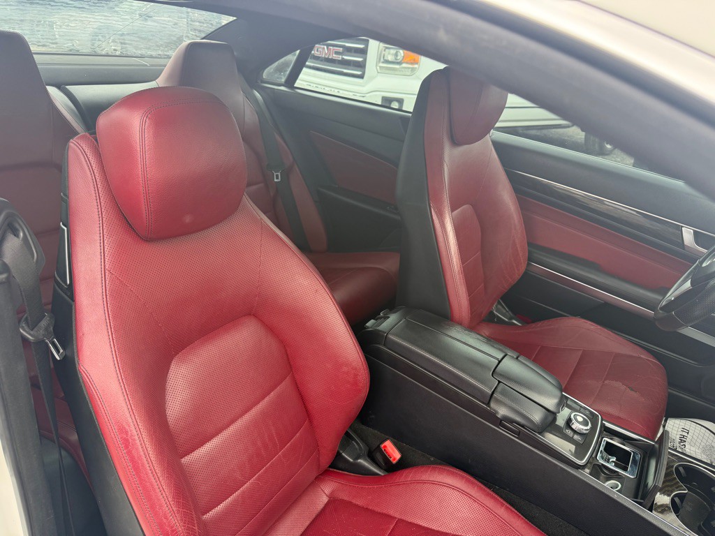 2016 Mercedes-Benz E-Class Image 22