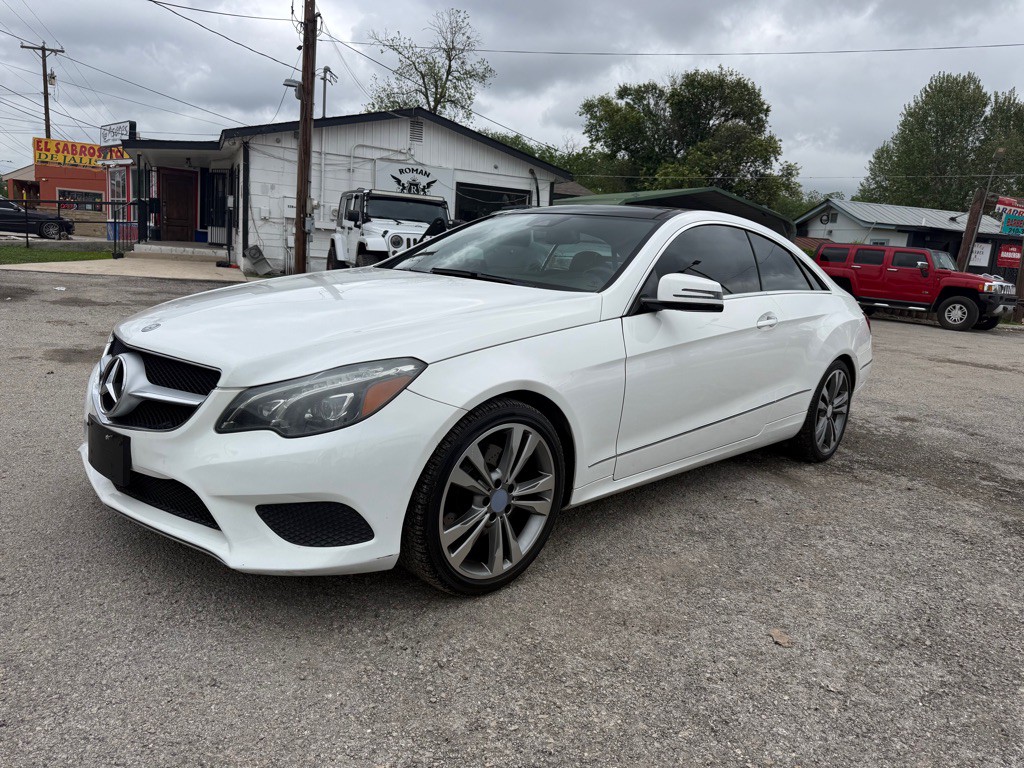 2016 Mercedes-Benz E-Class Image 24