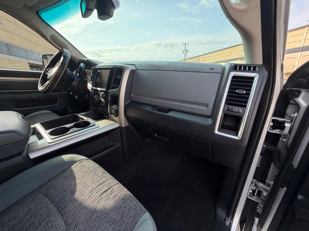 2015 RAM 2500 Image 10