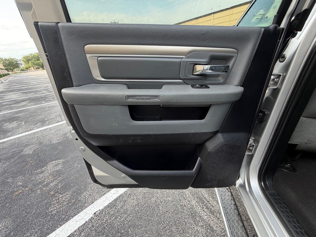 2015 RAM 2500 Image 15