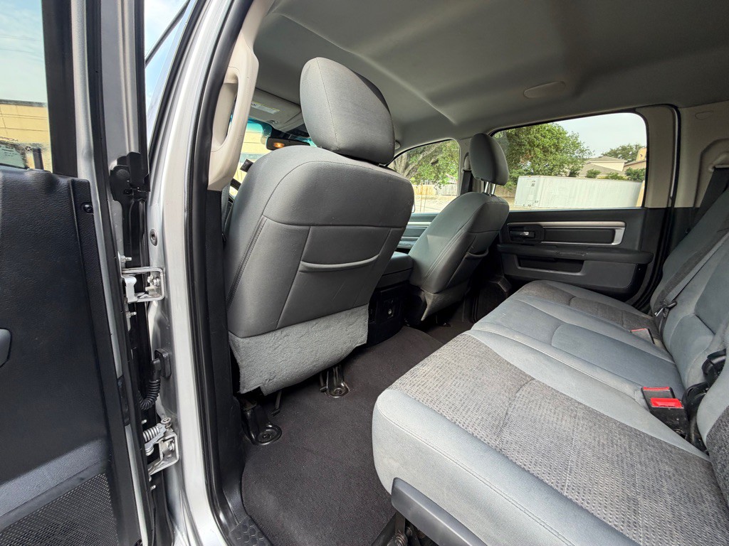 2015 RAM 2500 Image 16