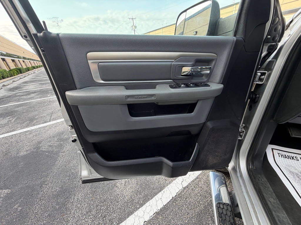 2015 RAM 2500 Image 18