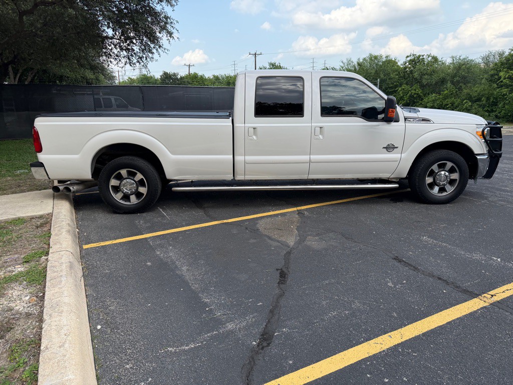 2011 Ford F-350 Image 8