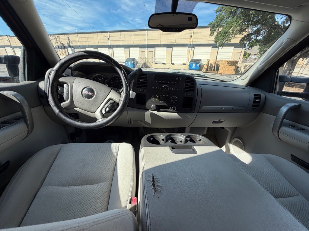 2008 GMC Sierra Image 18