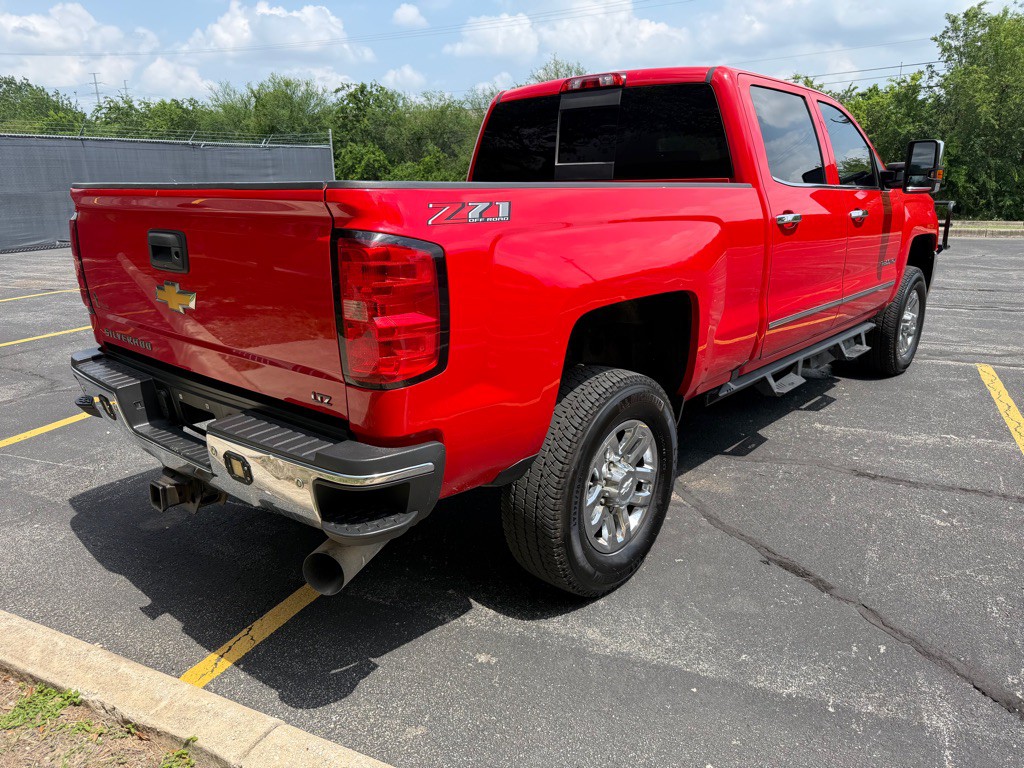 2018 Chevrolet Silverado 1500 Image 9