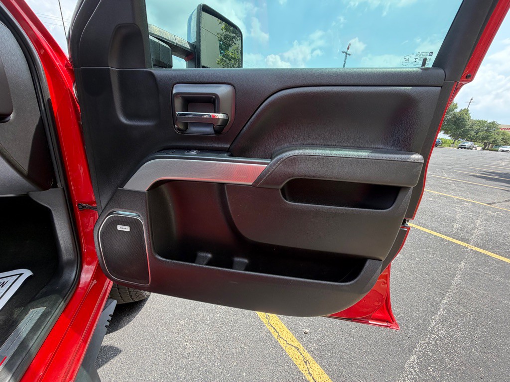 2018 Chevrolet Silverado 1500 Image 12
