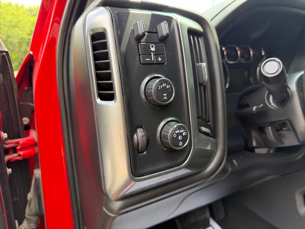 2018 Chevrolet Silverado 1500 Image 28