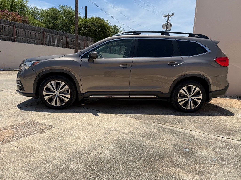 2022 Subaru Ascent Image 3