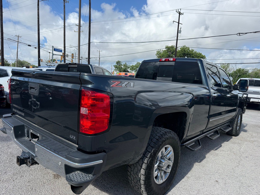2018 Chevrolet Silverado 1500 Image 8