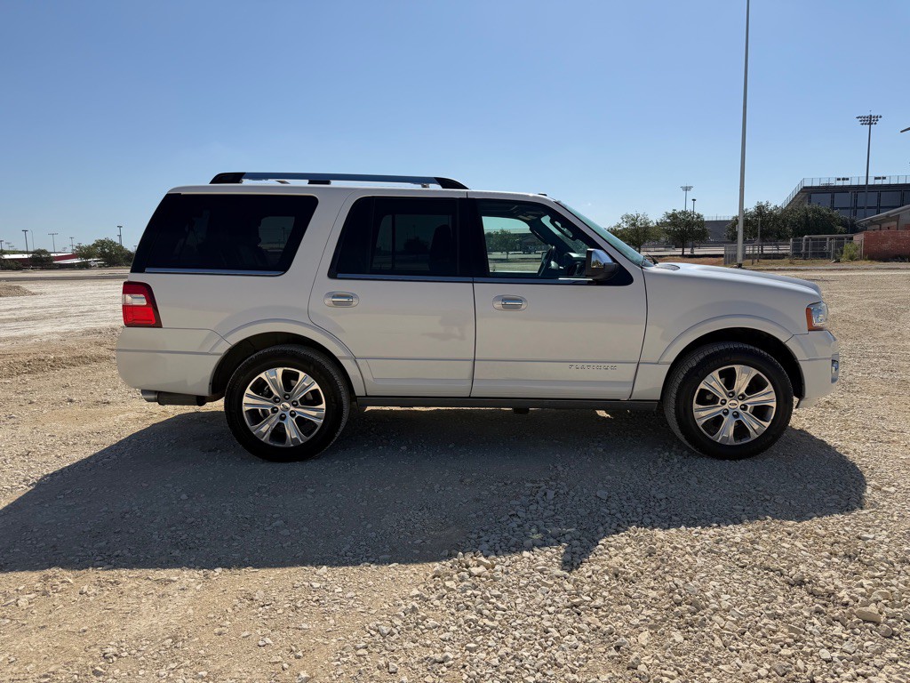 2016 Ford Expedition Image 8