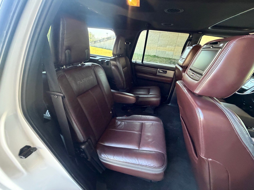 2016 Ford Expedition Image 18