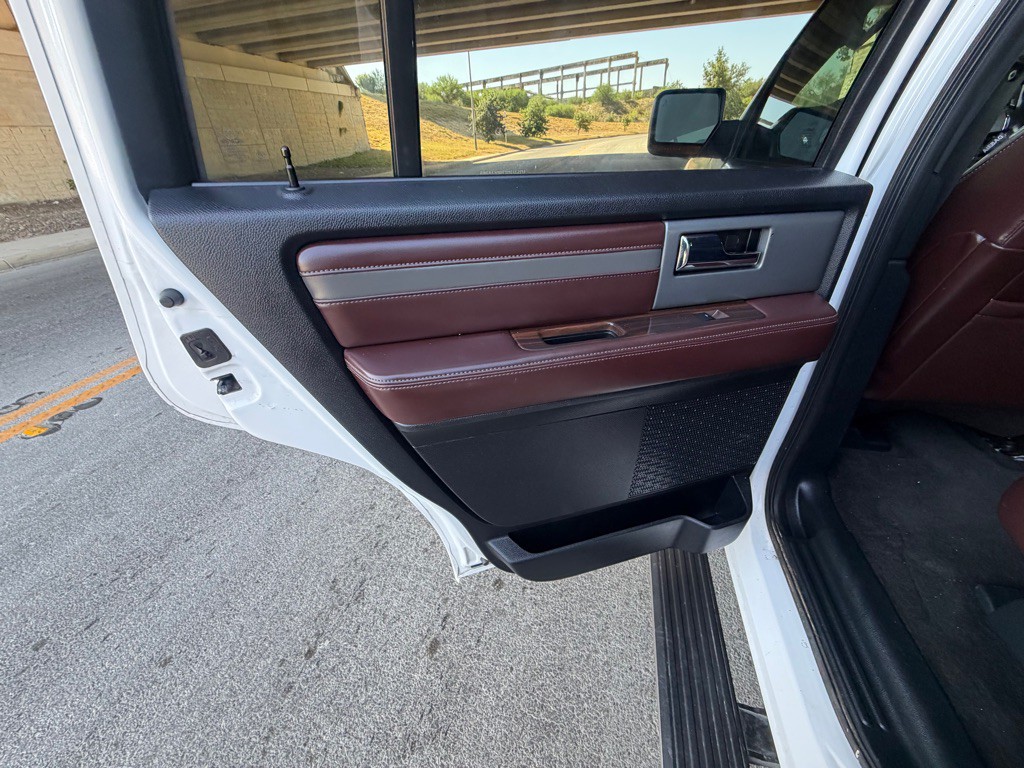 2016 Ford Expedition Image 20