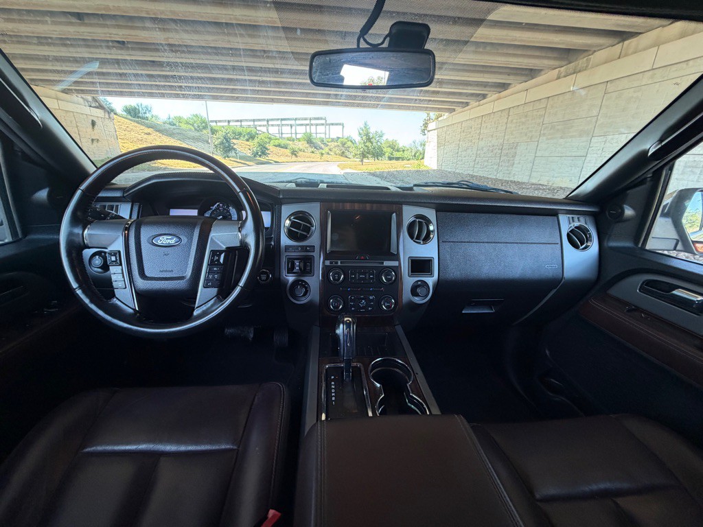 2016 Ford Expedition Image 24
