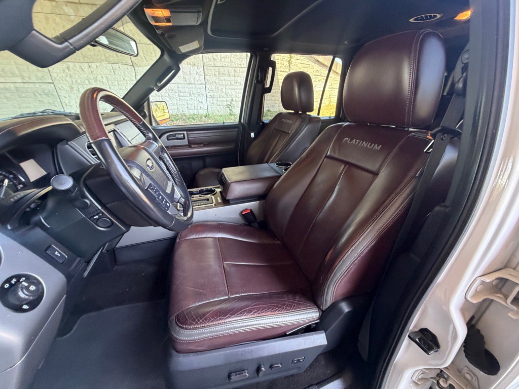 2016 Ford Expedition Image 28