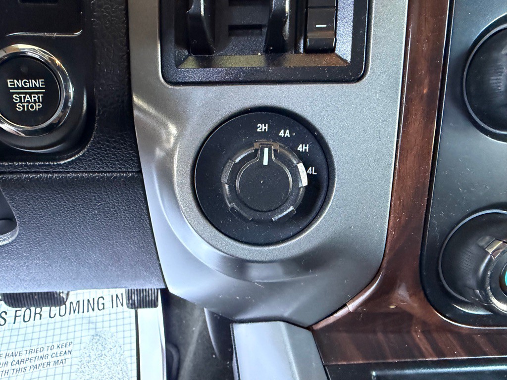 2016 Ford Expedition Image 34