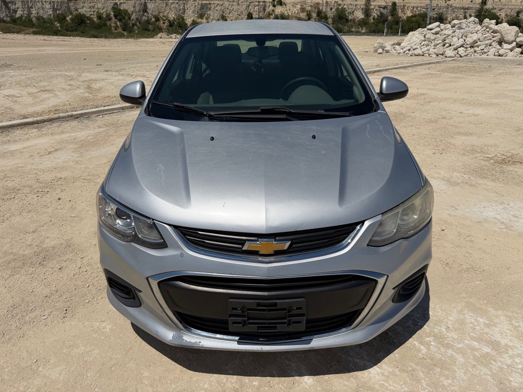 2017 Chevrolet Sonic Image 4
