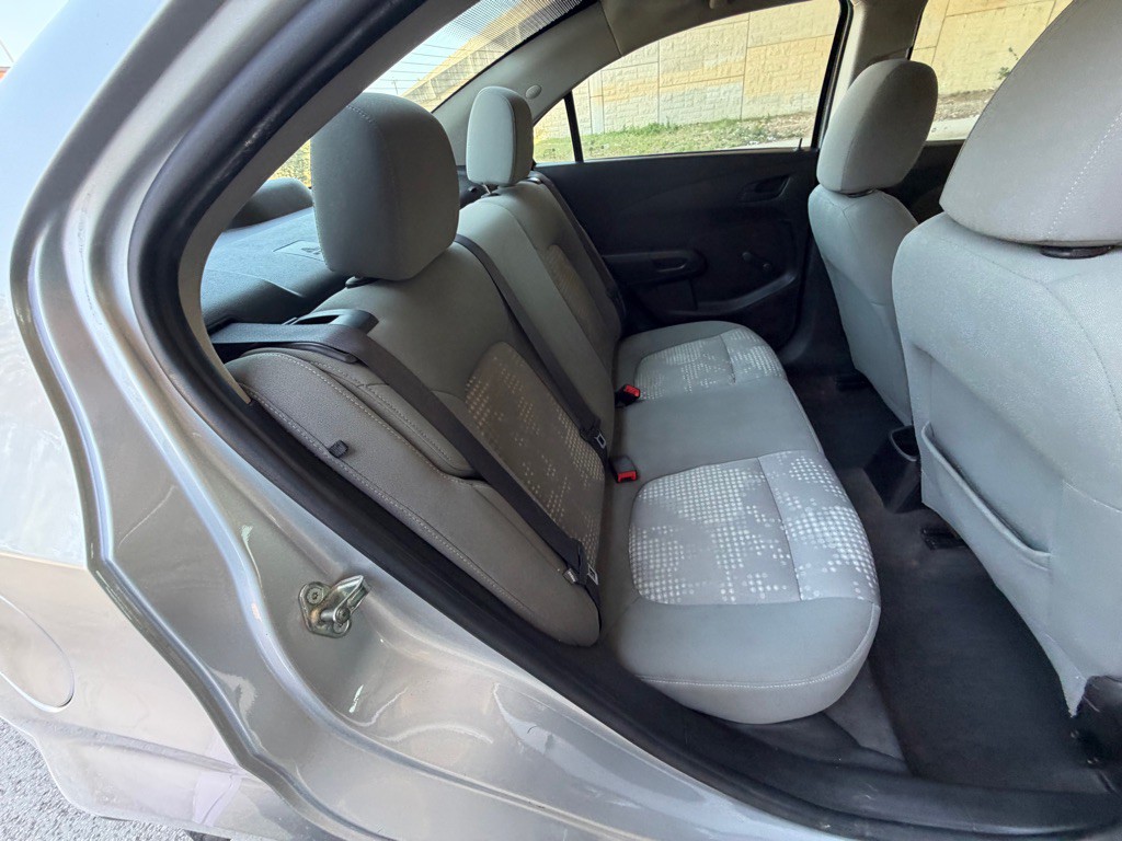 2017 Chevrolet Sonic Image 17