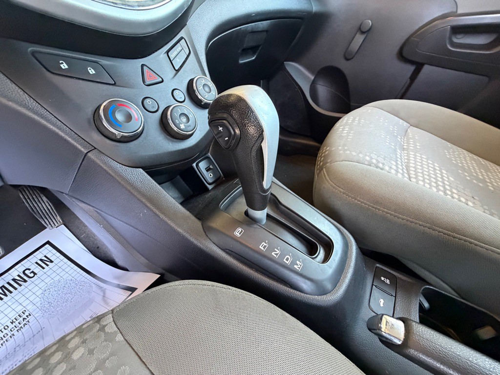 2017 Chevrolet Sonic Image 26