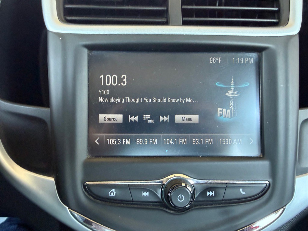 2017 Chevrolet Sonic Image 27