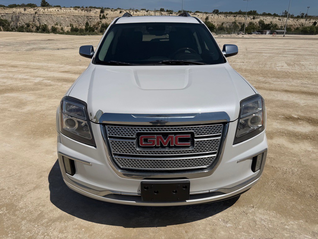 2016 GMC Terrain Image 4