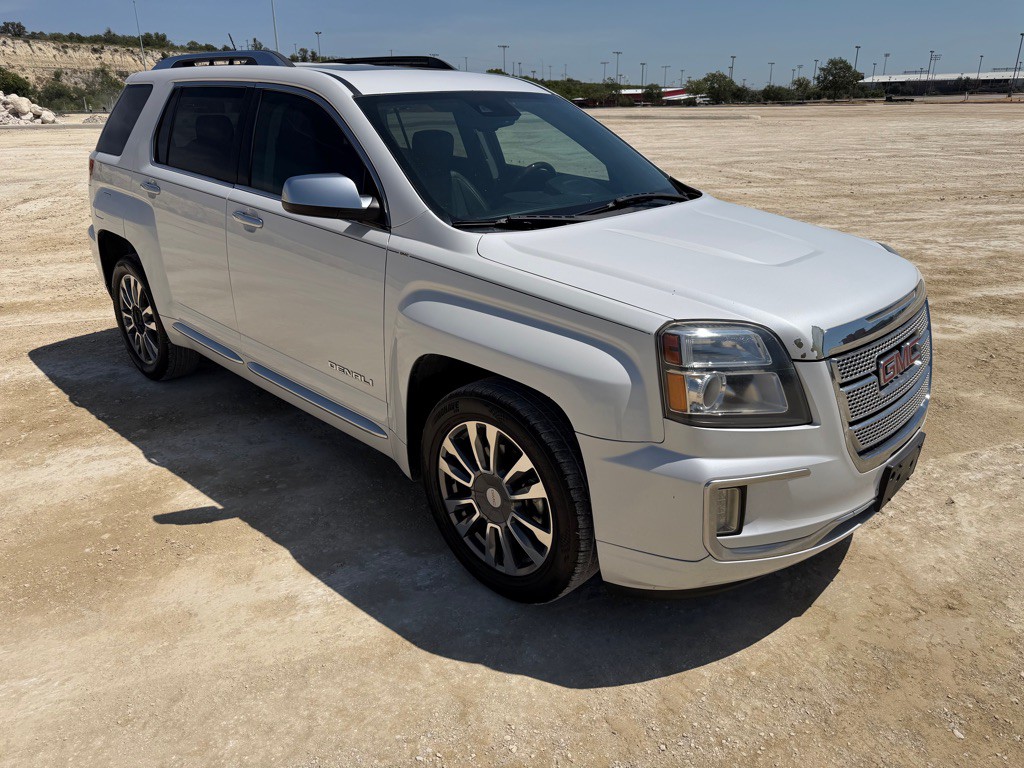 2016 GMC Terrain Image 6