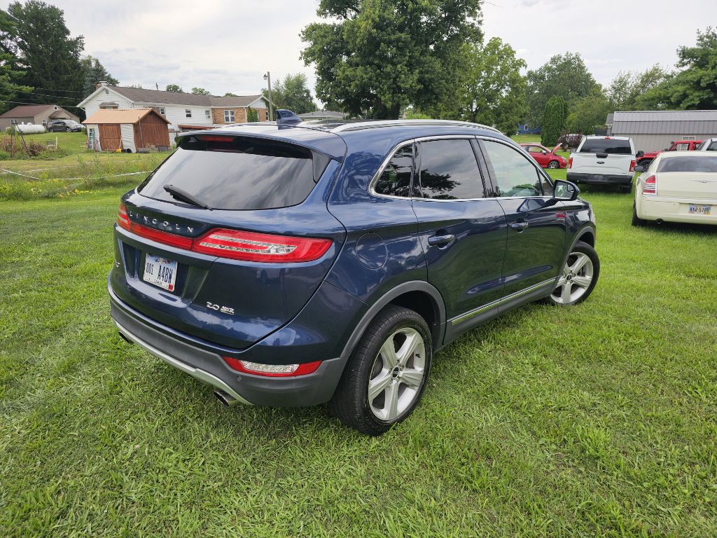 2015 Lincoln MKC Image 2