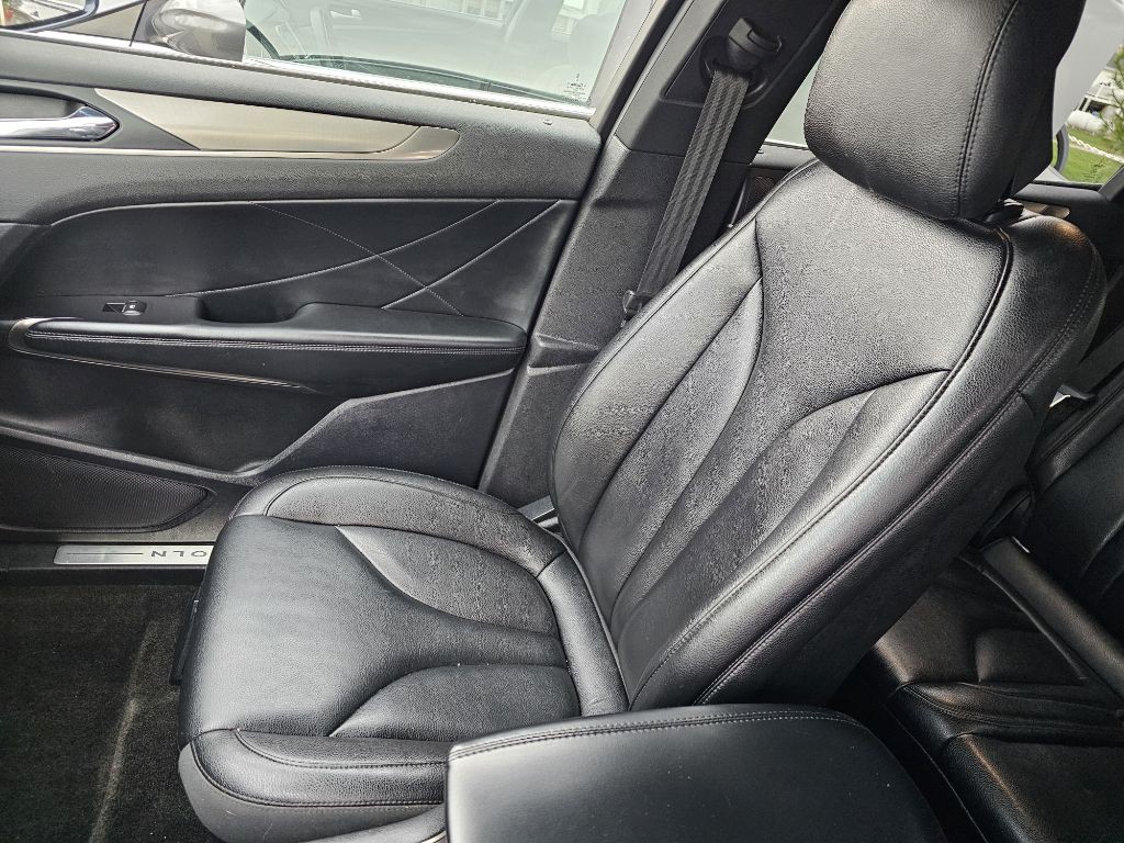 2015 Lincoln MKC Image 9