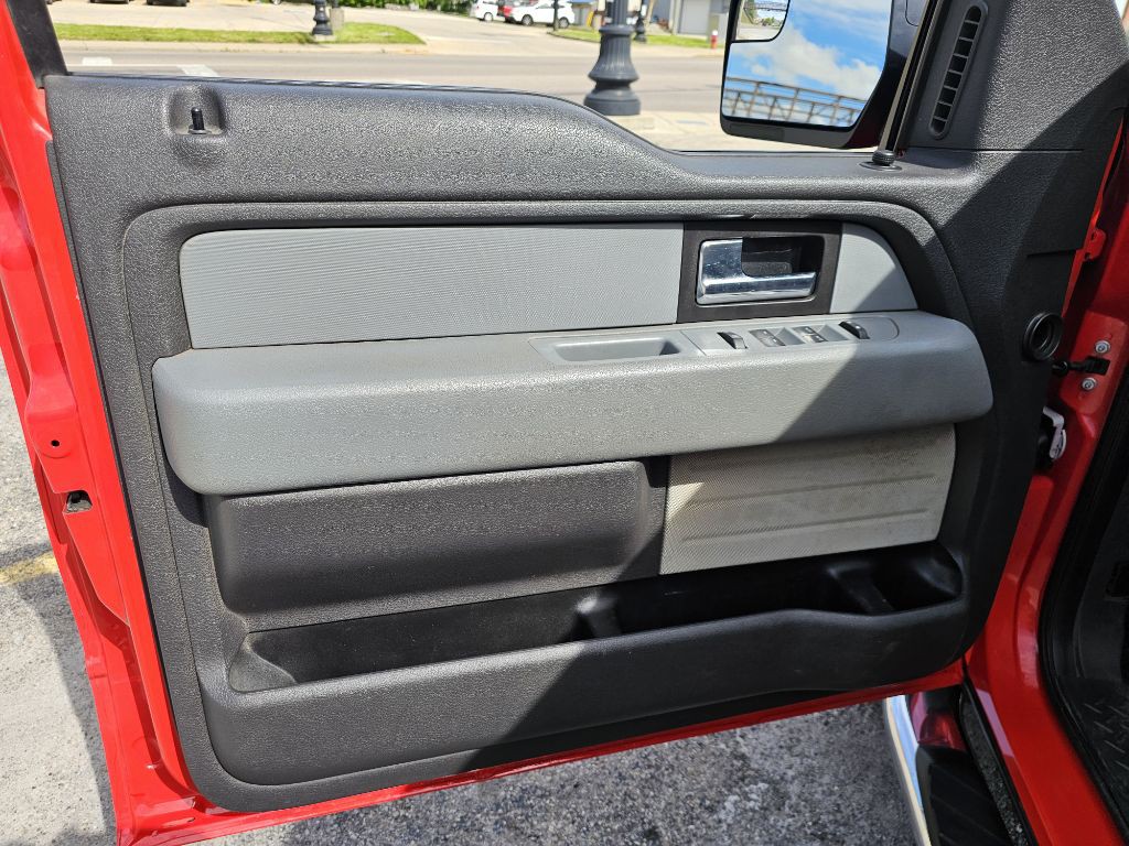 2013 Ford F-150 Image 10