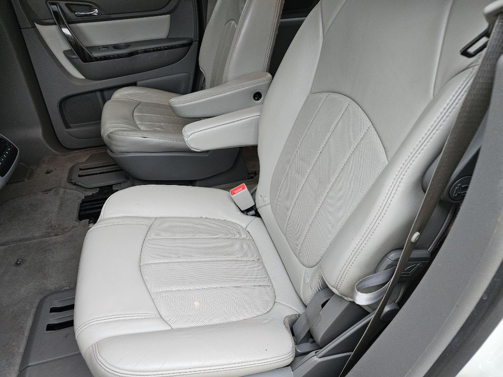 2014 GMC Acadia Image 10